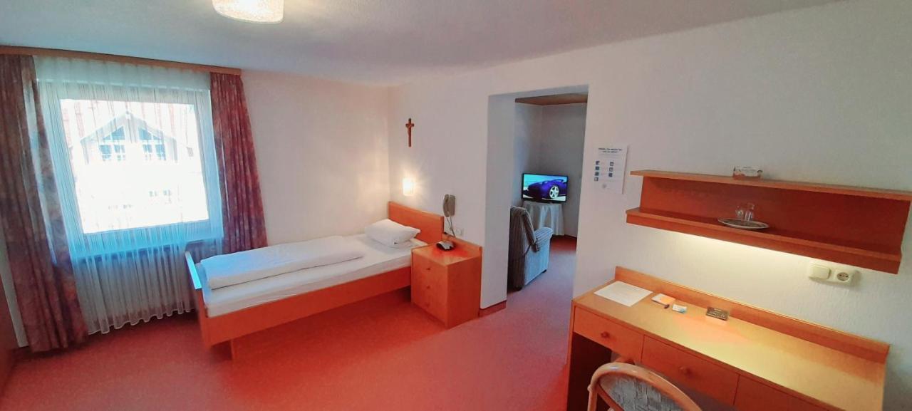Hotel Seemueller バート・ヴェリスホーフェン エクステリア 写真